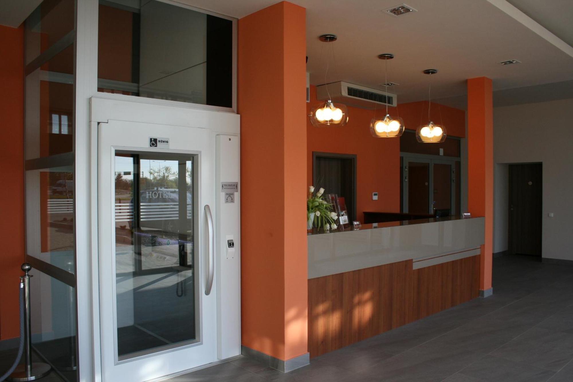 Taurus Aparthotel 3*