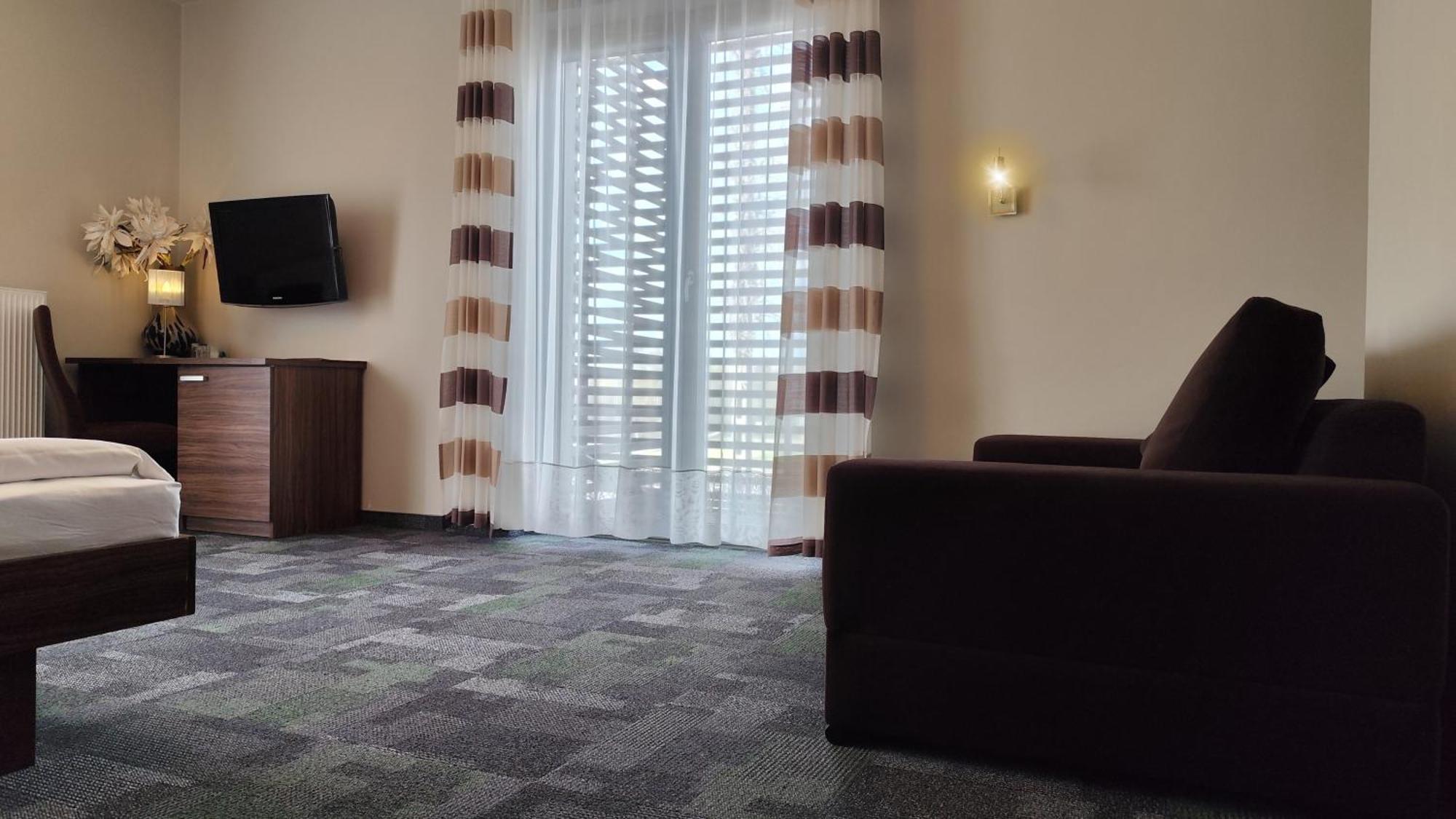 Aparthotel Taurus 3*