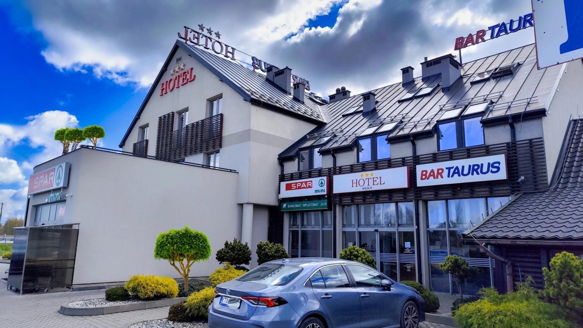 Taurus Aparthotel 3*